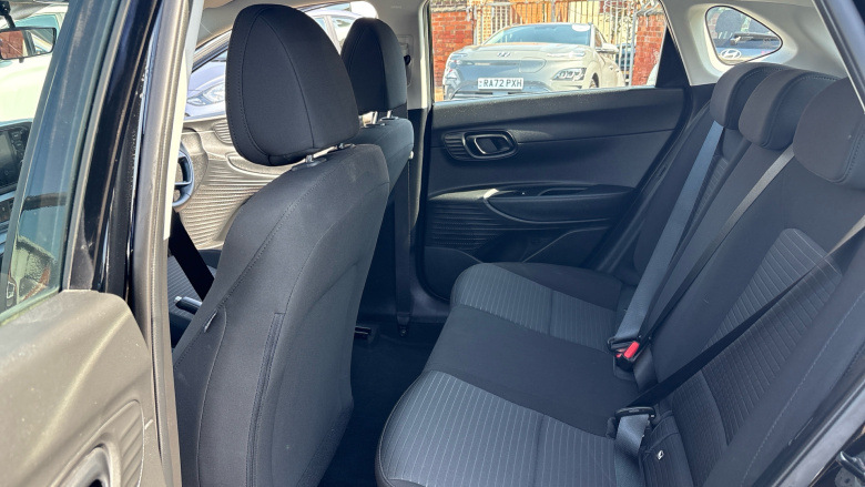 Hyundai i20 1.0T GDi 48V MHD SE Connect 5dr Petrol Hatchback